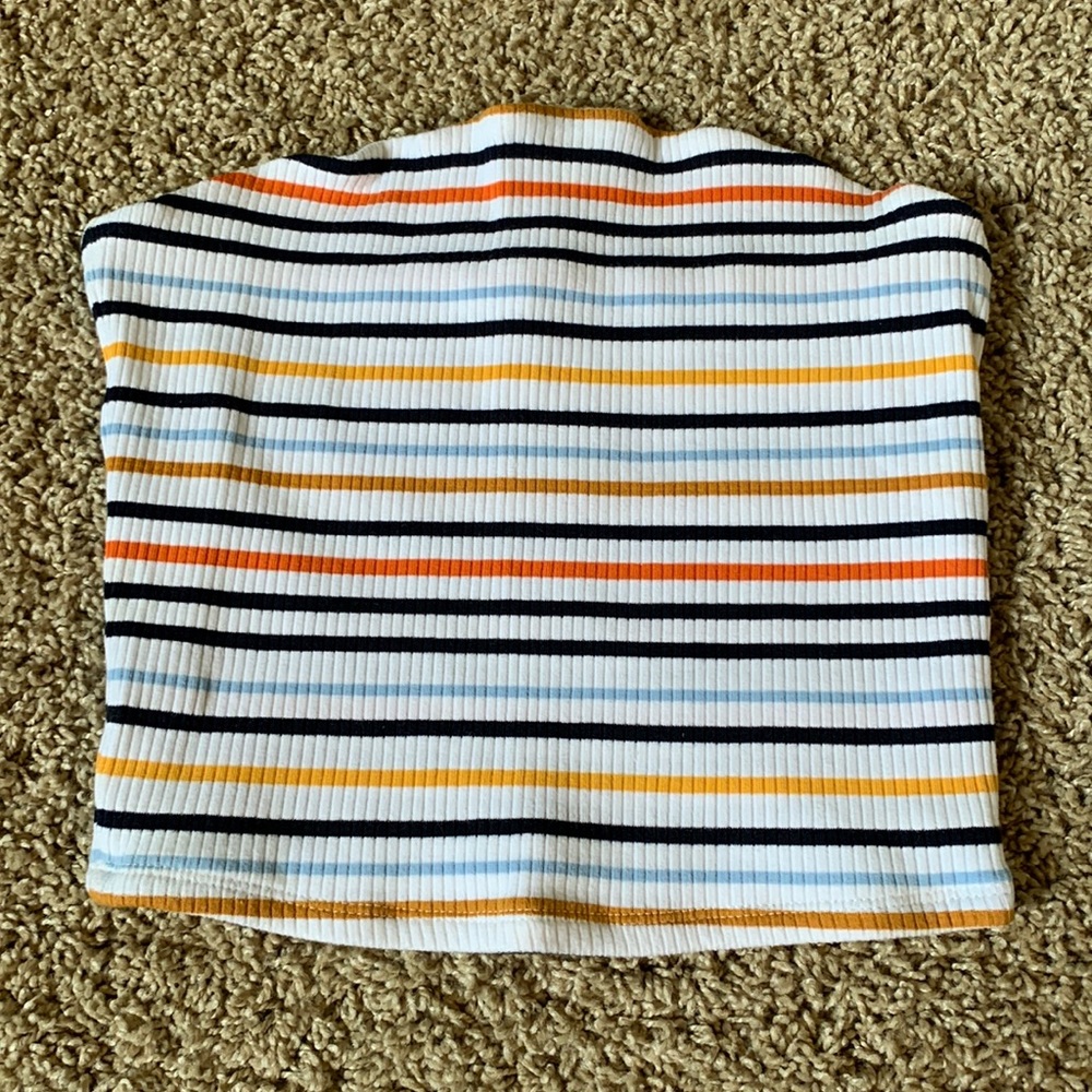 Like new garage striped crop top